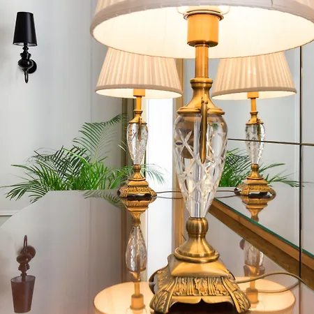 Апартаменты Chestnut & Eliza *