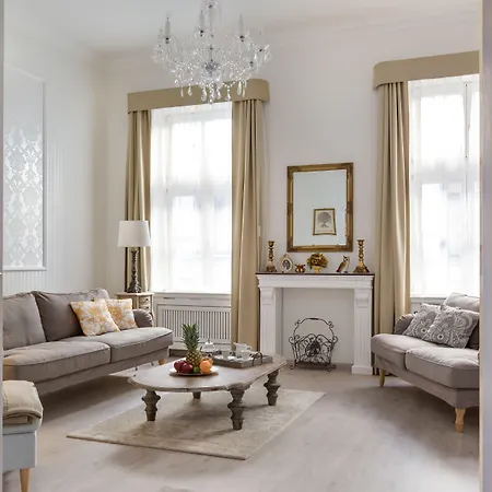 Chestnut & Eliza Апартаменты Будапешт