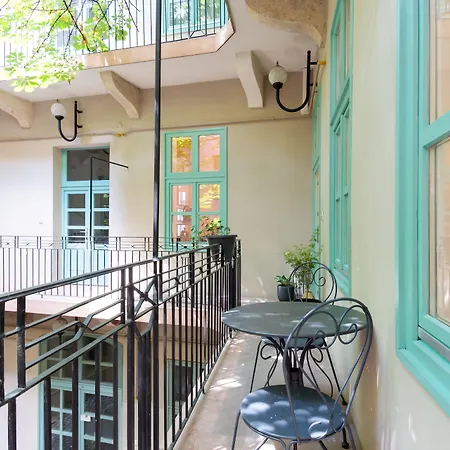 Chestnut & Eliza Апартаменты Будапешт